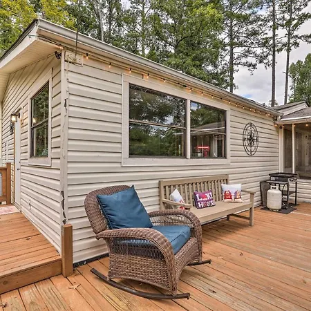 Lakeside Living Sparta Retreat With Game Room!